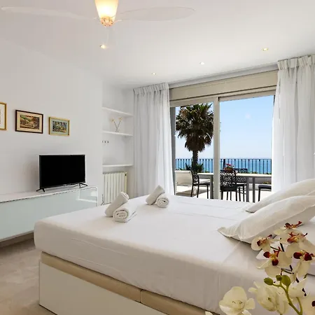 Casa Violeta - Sea View, Terrace & Parking *